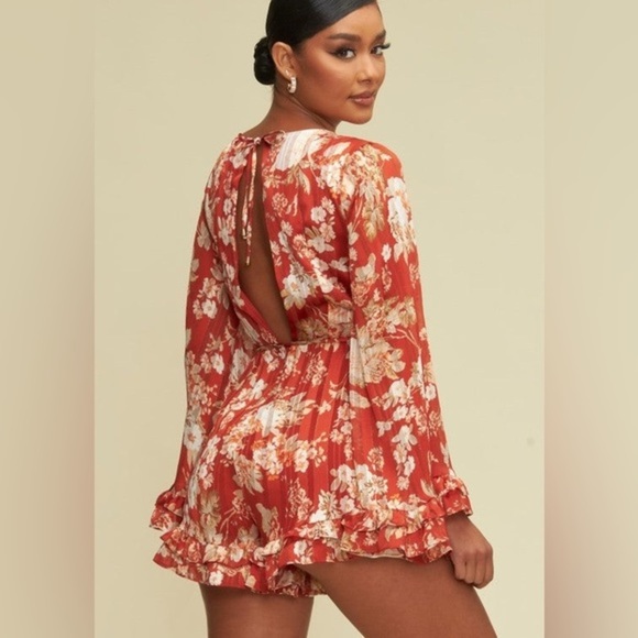 Resort Red Cut-Out Ruffle Floral Midi Romper - Picture 2 of 8
